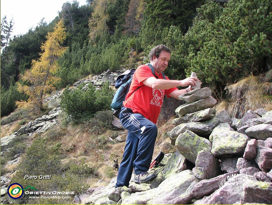 100 Ricordando l'amico Alberto., stroncato dal coronavirus..con lui avevo percorso nel 2007 il Sentiero dei Roccoli.jpg